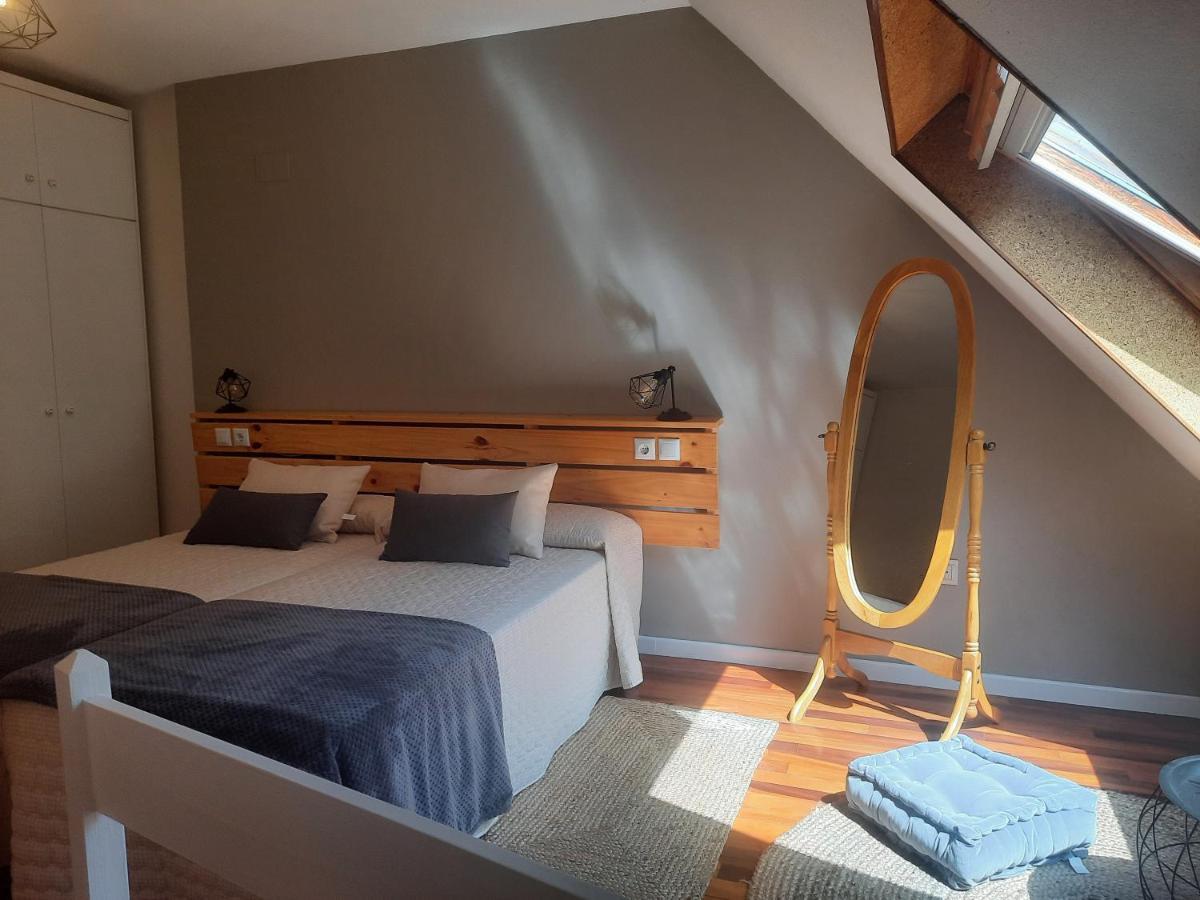 Acogedor y cálido apartamento con vistas a la montaña Canfranc Exterior foto