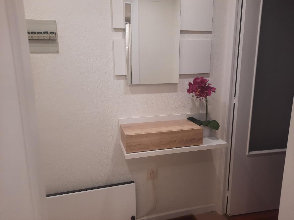 Acogedor y cálido apartamento con vistas a la montaña Canfranc Exterior foto